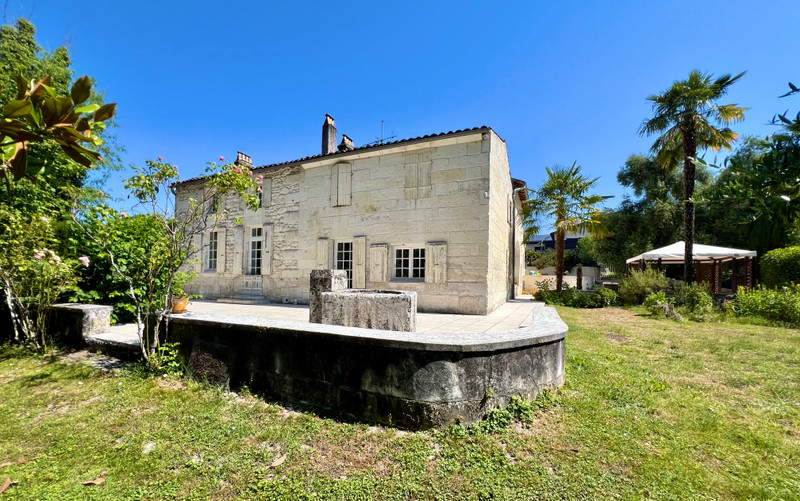 French property for sale in Courcoury, Charente-Maritime - €514,100 - photo 1