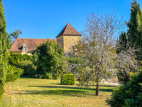 houses and homes for sale inMilhacLot Midi_Pyrenees