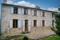 houses and homes for sale inXaintrayDeux-Sèvres Poitou_Charentes