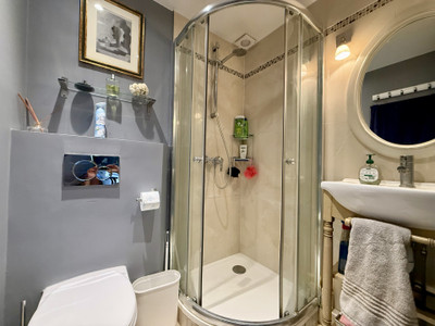 French property for sale in Paris, Paris - €558,000 - photo 9