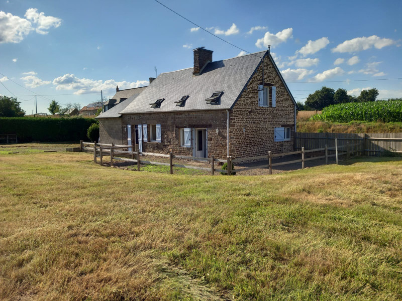 French property for sale in Savigny-le-Vieux, Manche - €130,800 - photo 9