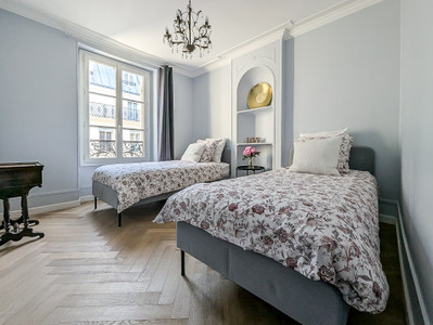 French property for sale in Paris 7e Arrondissement, Paris - €805,800 - photo 7