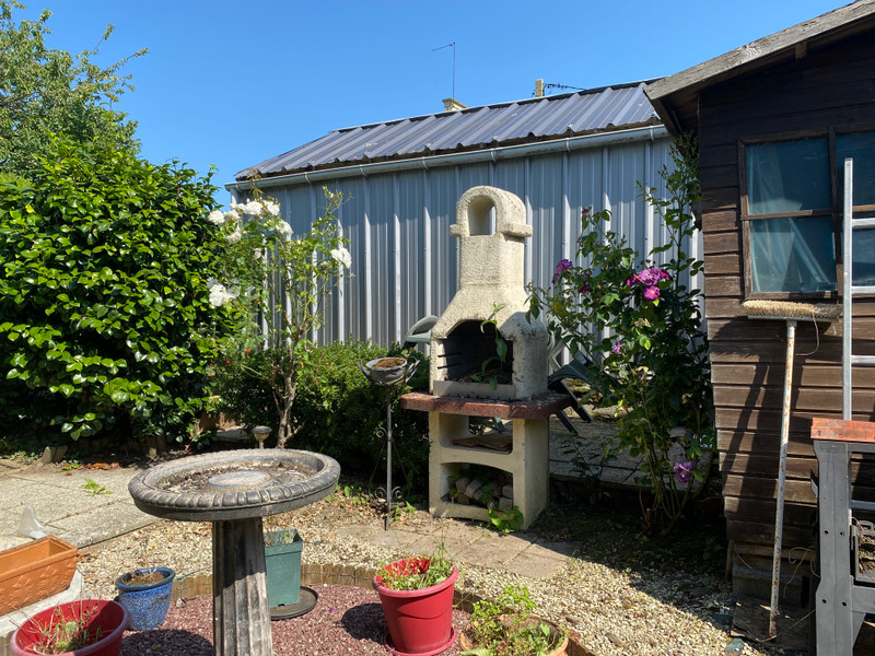 French property for sale in Isigny-le-Buat, Manche - €147,150 - photo 4