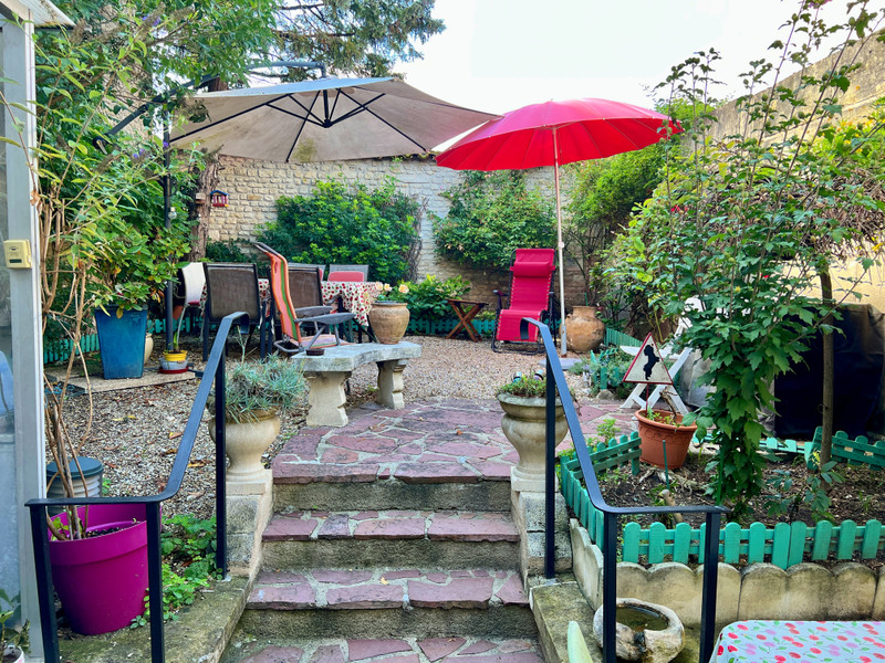 French property for sale in Jarnac, Charente - &#8364;344,500 - photo 2