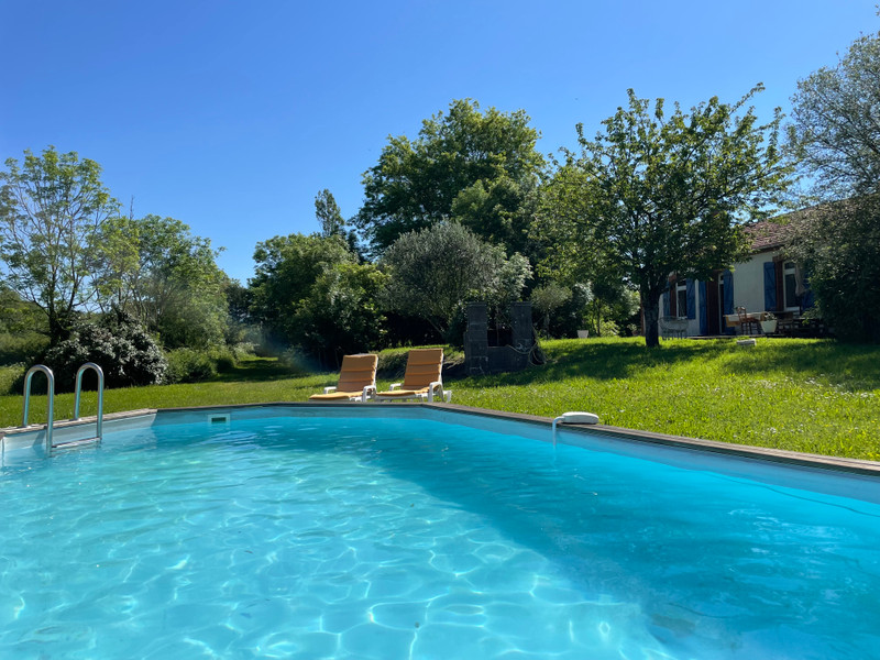 French property for sale in Grosbreuil, Vendée - €316,000 - photo 2