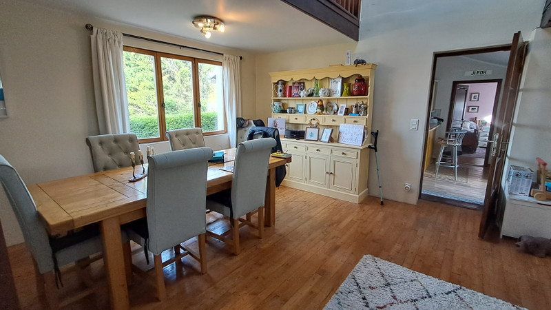 French property for sale in Cherval, Dordogne - €299,999 - photo 5