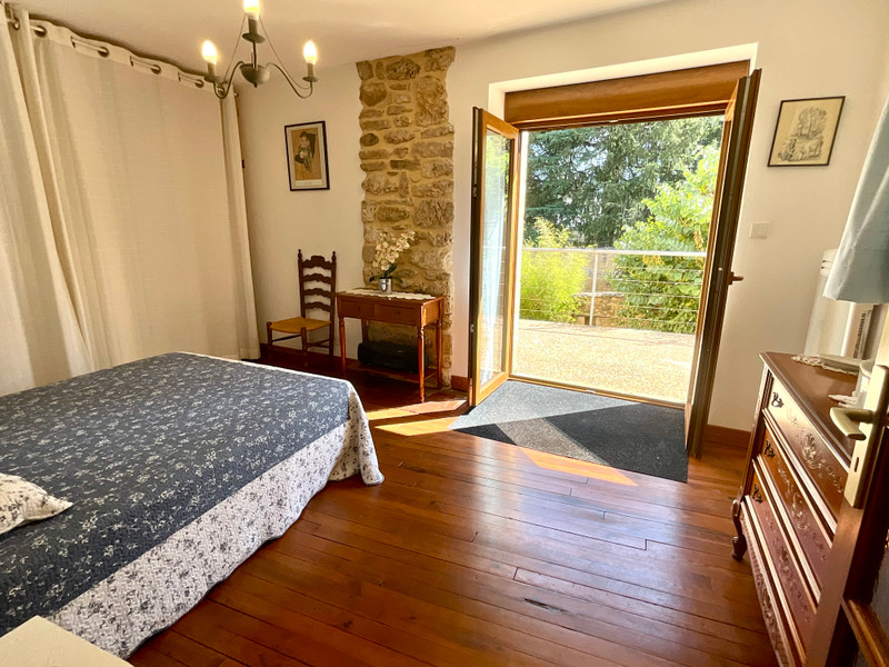 French property for sale in Montignac-Lascaux, Dordogne - €318,000 - photo 4