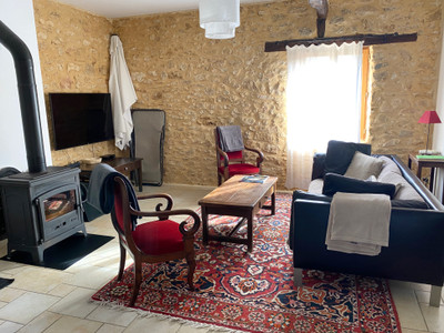 Exceptional property comprising a manor house, five gites, swimming pool and manicured gardens near Sarlat