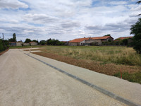 Terrain à vendre à Fontclaireau, Charente - 37 120 € - photo 4