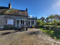 Maison à vendre à Saint-Roch-sur-Égrenne, Orne - 79.000 € - photo 1