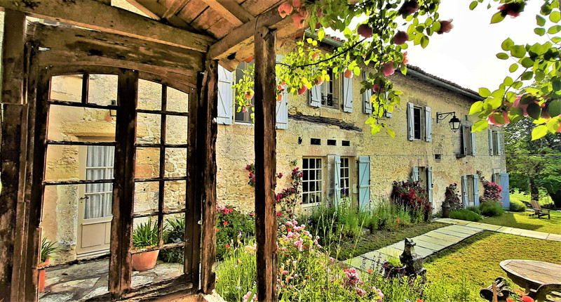 House for sale in Verteillac - Dordogne - Beautiful 4 bedroomed stone ...