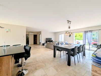 French property for sale in Gabarret, Landes - €242,000 - photo 2