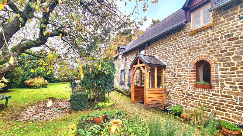 Maison à vendre à Lesbois, Mayenne - 234.500 € - photo 1