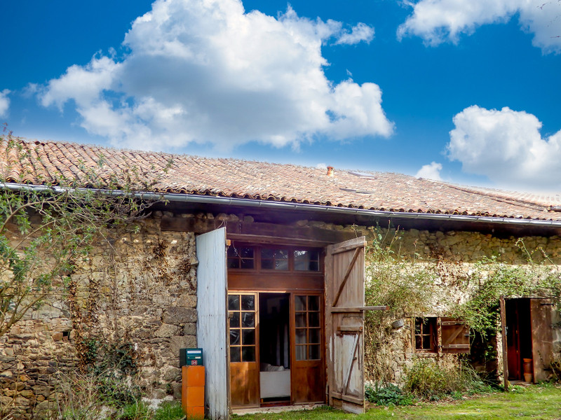 French property for sale in Les Salles-Lavauguyon, Haute-Vienne - €119,900 - photo 12
