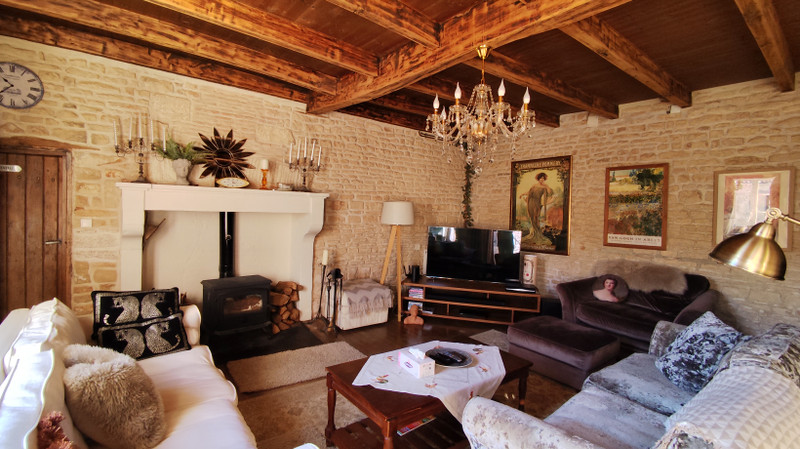 French property for sale in Moutonneau, Charente - €239,950 - photo 3
