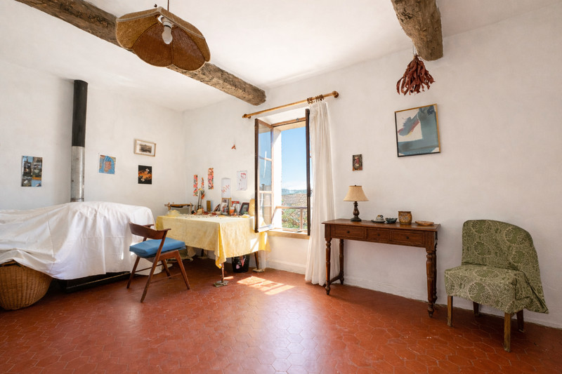 French property for sale in Flayosc, Var - €420,000 - photo 2