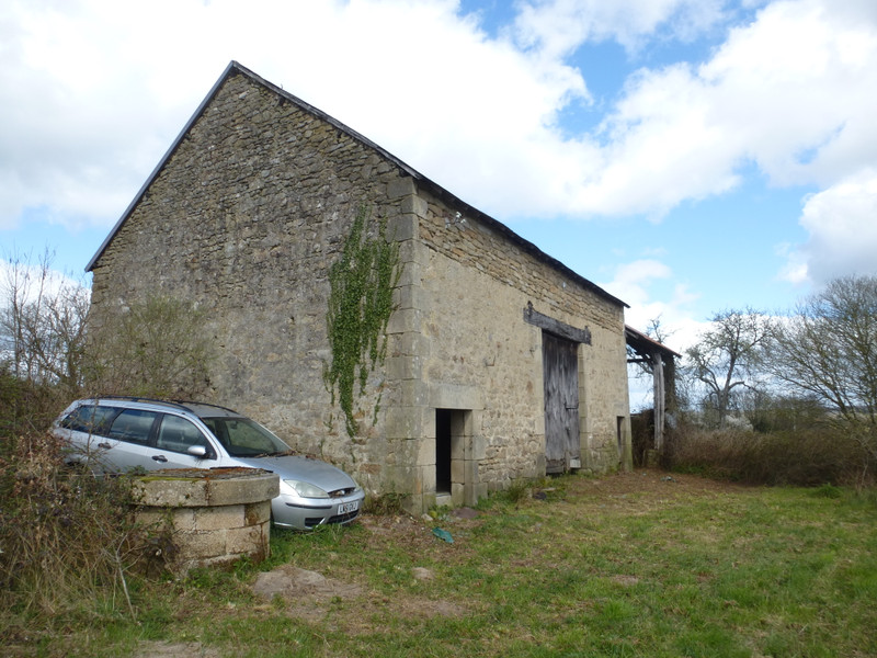 French property for sale in Lafat, Creuse - €29,950 - photo 2