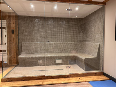 Beautiful 5 ensuite bedroom, luxury chalet for sale in Courchevel Village next to the ski piste