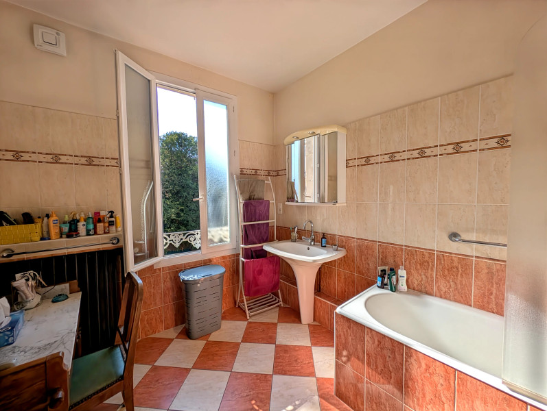 French property for sale in Cognac, Charente - €249,000 - photo 7