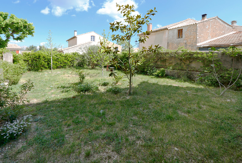 French property for sale in Saint-Christol, Vaucluse - €298,000 - photo 1