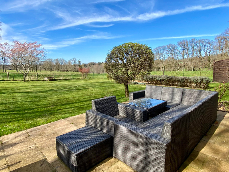 French property for sale in Massignac, Charente - €256,500 - photo 2
