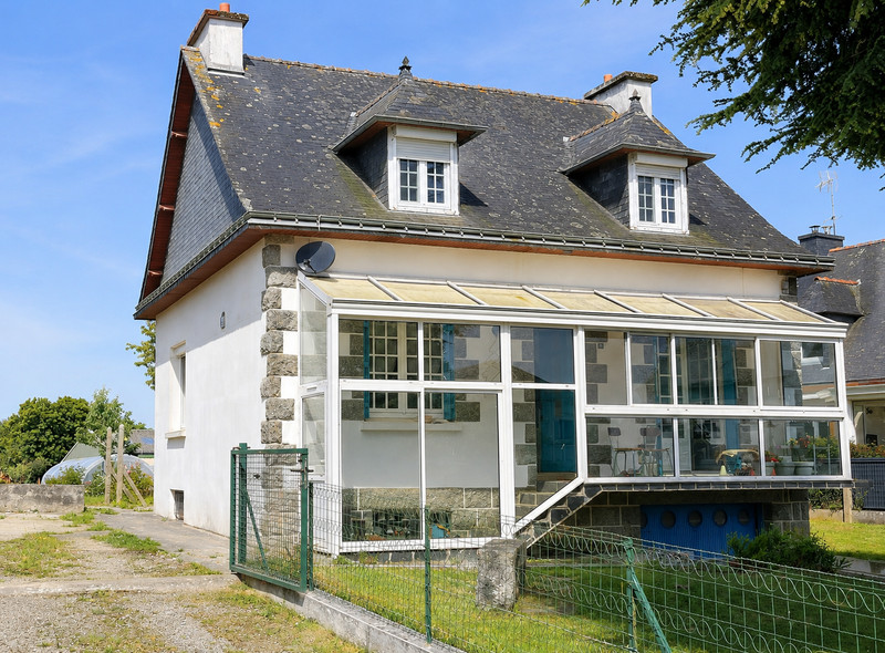 French property for sale in Plussulien, Côtes-d'Armor - €147,150 - photo 0