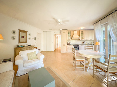 French property for sale in Antibes, Alpes-Maritimes - €540,000 - photo 8