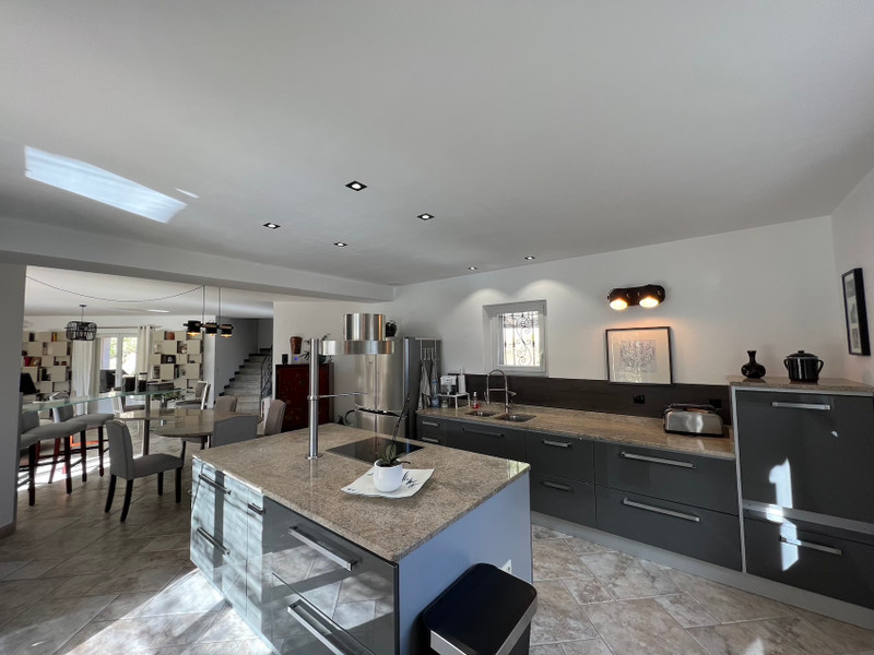 French property for sale in Correns, Var - €1,090,000 - photo 4