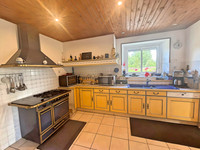 Maison à vendre à Marignac, Charente-Maritime - 381.600 € - photo 5