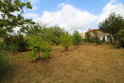French property for sale in Chives, Charente-Maritime - €42,000 - photo 1