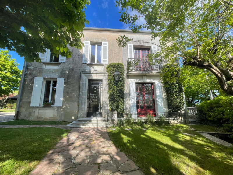 French property for sale in Cercoux, Charente-Maritime - €475,000 - photo 1