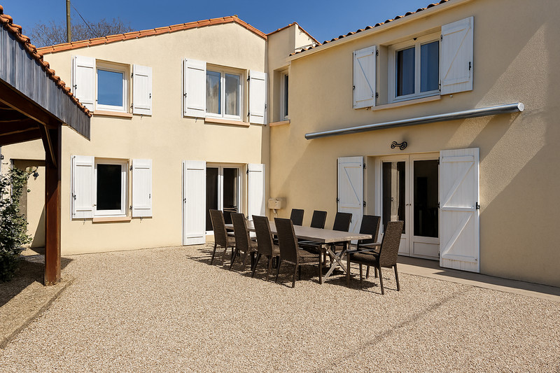French property for sale in Charmé, Charente - €130,800 - photo 3