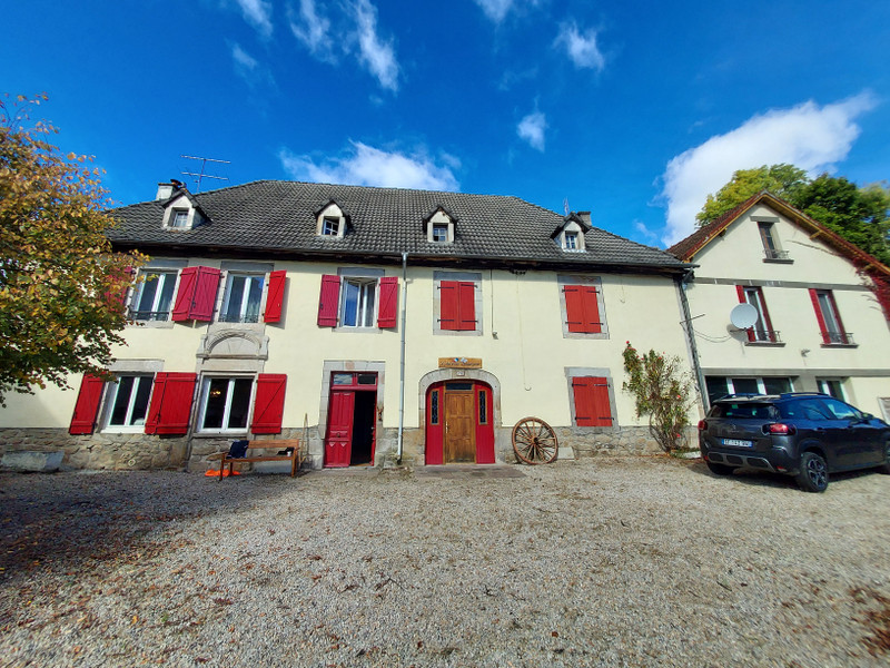 Maison à vendre en Auvergne - Cantal Maison de caractère et son