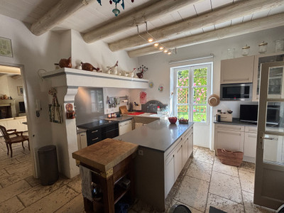 French property for sale in Vers-Pont-du-Gard, Gard - €945,000 - photo 2