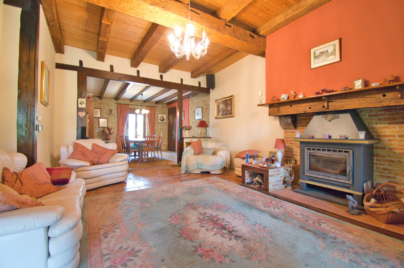 French property for sale in Saint-Maurice-de-Lestapel, Lot-et-Garonne - €246,100 - photo 4