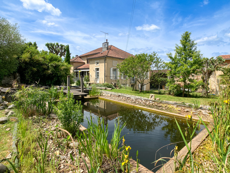 French property for sale in Sos, Lot-et-Garonne - €410,000 - photo 1