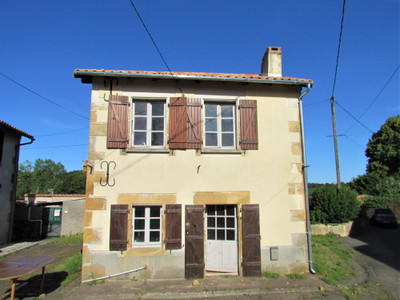 Maison à vendre à Pressac, Vienne, Poitou-Charentes, avec Leggett Immobilier