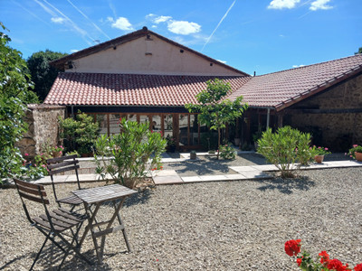 French property for sale in Saint-Cyr, Haute-Vienne - €486,540 - photo 2