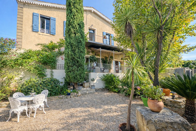 Maison à vendre à Neffiès, Hérault, Languedoc-Roussillon, avec Leggett Immobilier