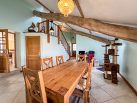 Maison à vendre à La Chapelle-Saint-Laurent, Deux-Sèvres - 215.000 € - photo 6
