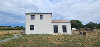 French property for sale in Doix lès Fontaines, Vendée - €189,000 - photo 1