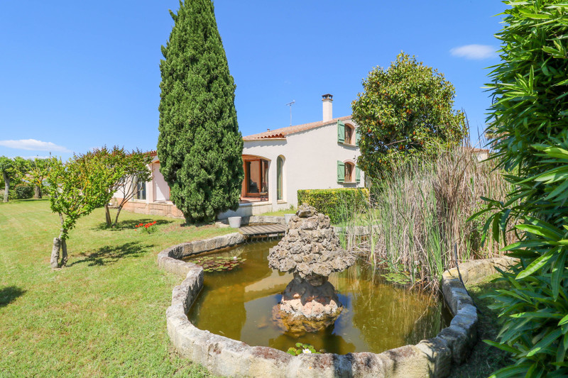 French property for sale in Aigues-Mortes, Gard - €1,225,000 - photo 1