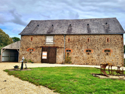 French property for sale in Saint-Denis-de-Gastines, Mayenne - €233,000 - photo 11