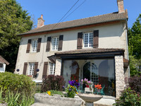 Maison à vendre à Bord-Saint-Georges, Creuse - 136.250 € - photo 1