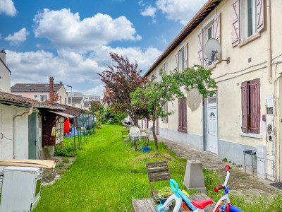 Appartement à vendre à Gennevilliers, Hauts-de-Seine, Île-de-France, avec Leggett Immobilier