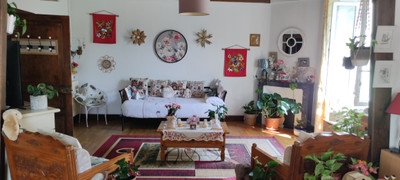 French property for sale in Mairé-Levescault, Deux-Sèvres - €167,400 - photo 7