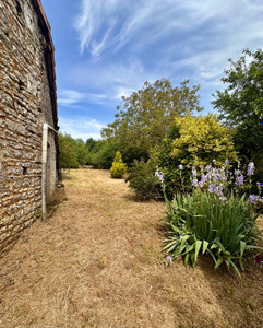 French property for sale in Nanteuil-en-Vallée, Charente - €31,600 - photo 9