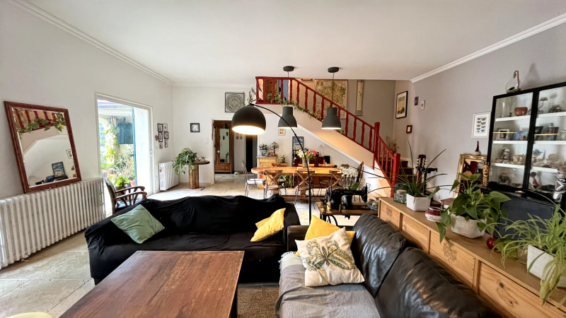 French property for sale in Villeneuve-lès-Avignon, Gard - €699,000 - photo 2