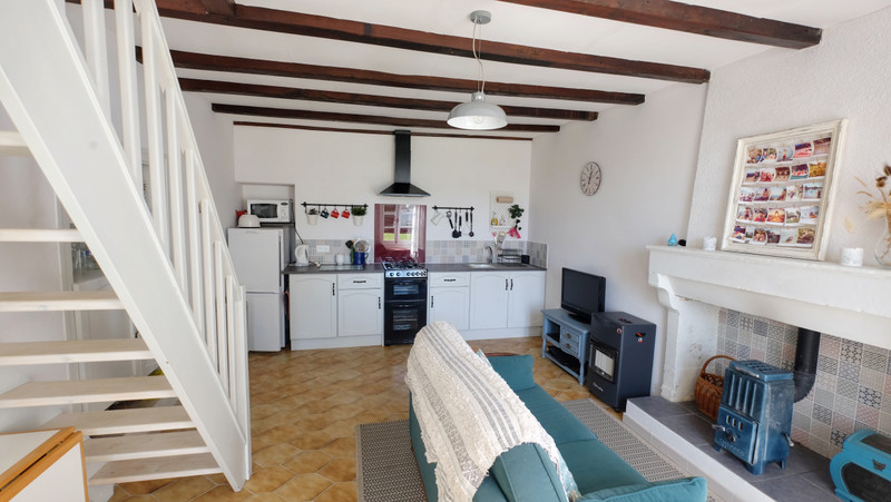French property for sale in Coivert, Charente-Maritime - €199,800 - photo 7