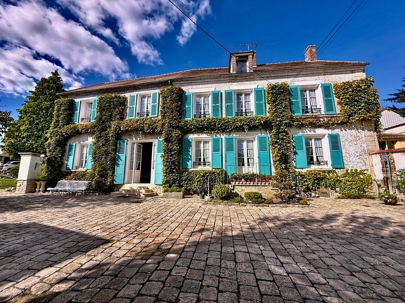 French property for sale in Gouvernes, Seine-et-Marne - €1,365,000 - photo 1